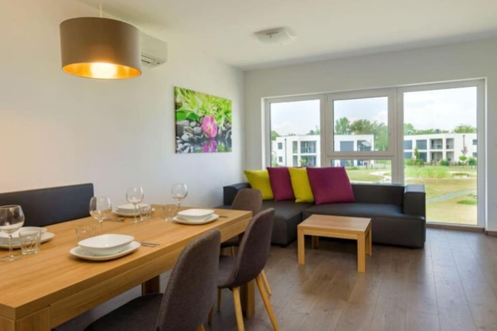 Luxus Appartement Am Golfplatz Und Therme Lutzmannsburg Zsira Exteriör bild