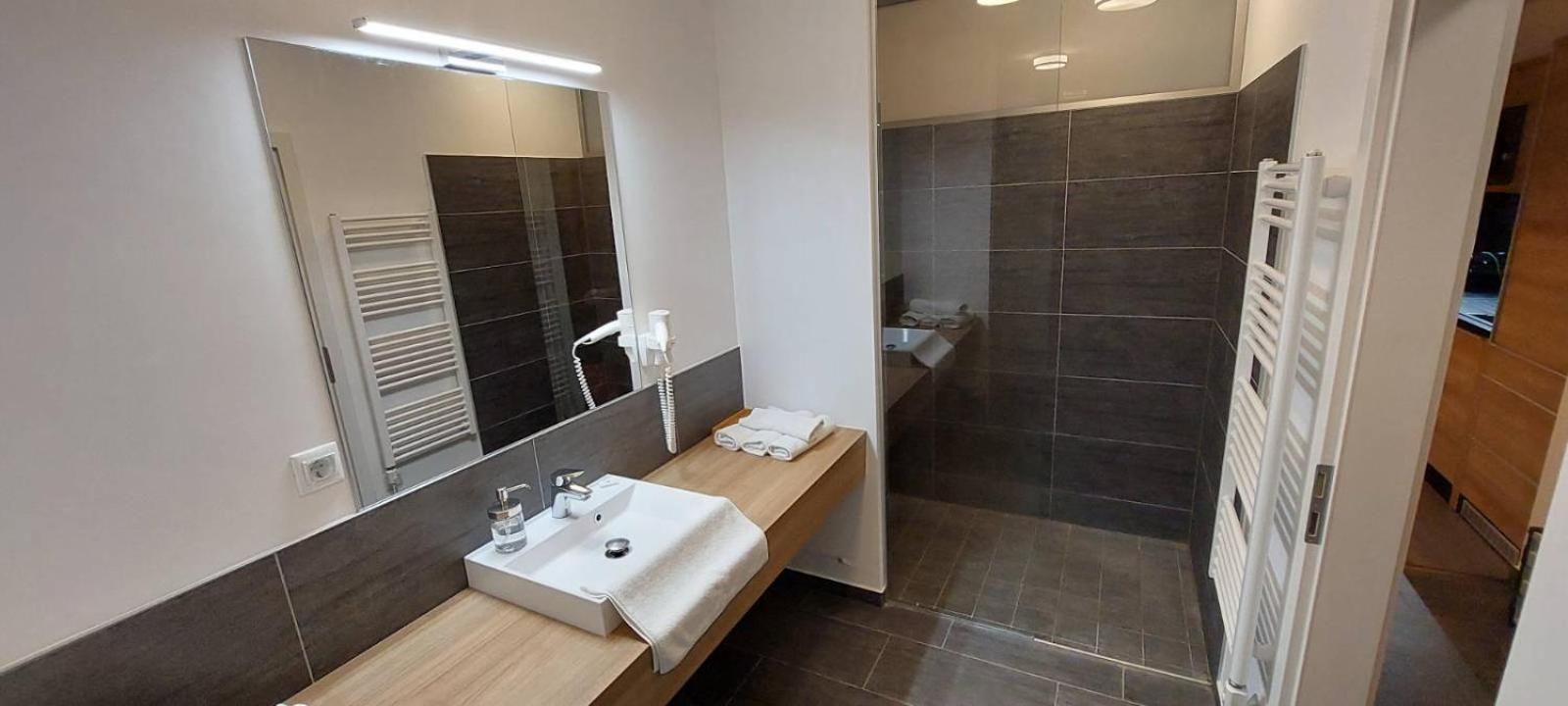 Luxus Appartement Am Golfplatz Und Therme Lutzmannsburg Zsira Exteriör bild
